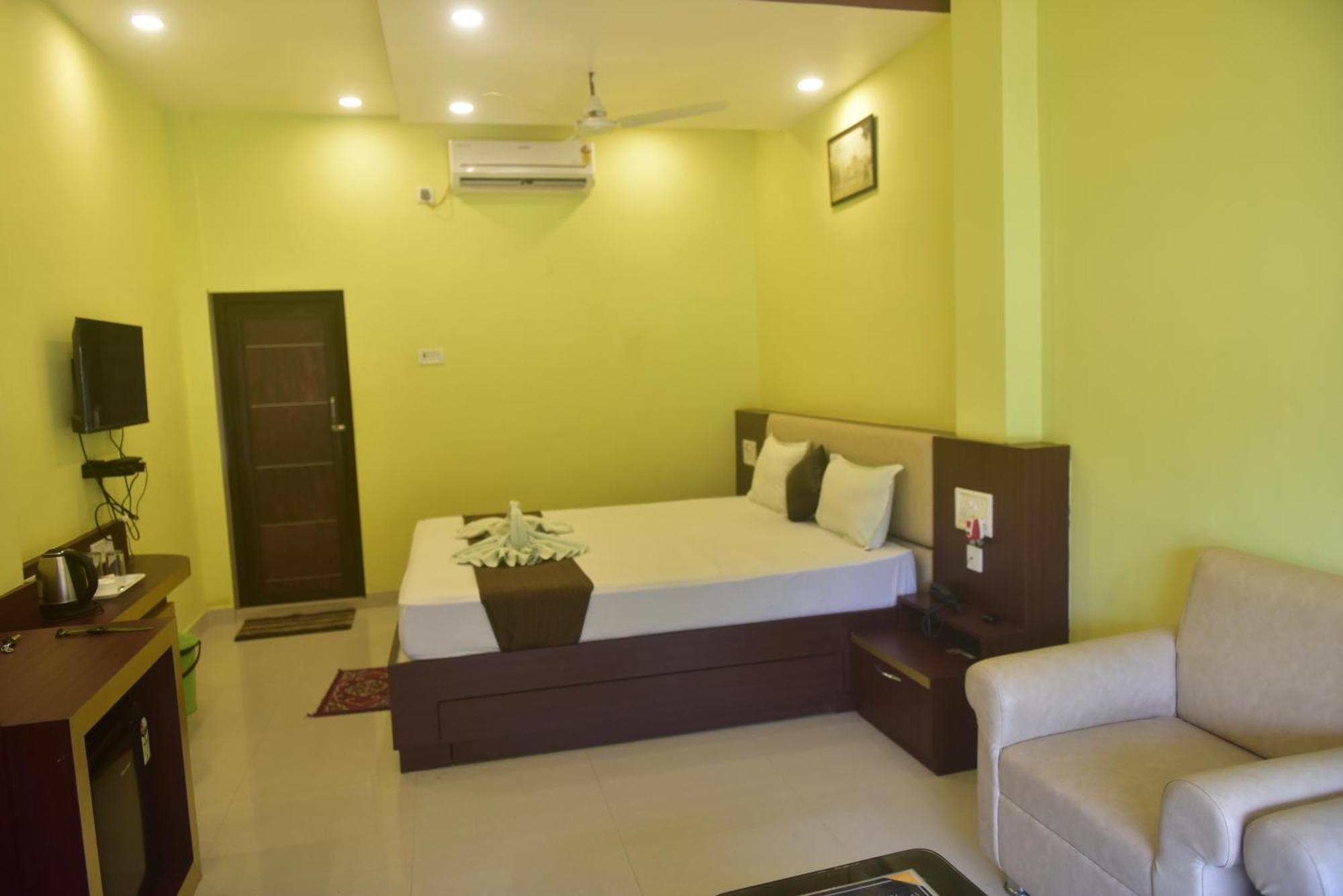 Golden View Resort And Restaurant Tajpur المظهر الخارجي الصورة